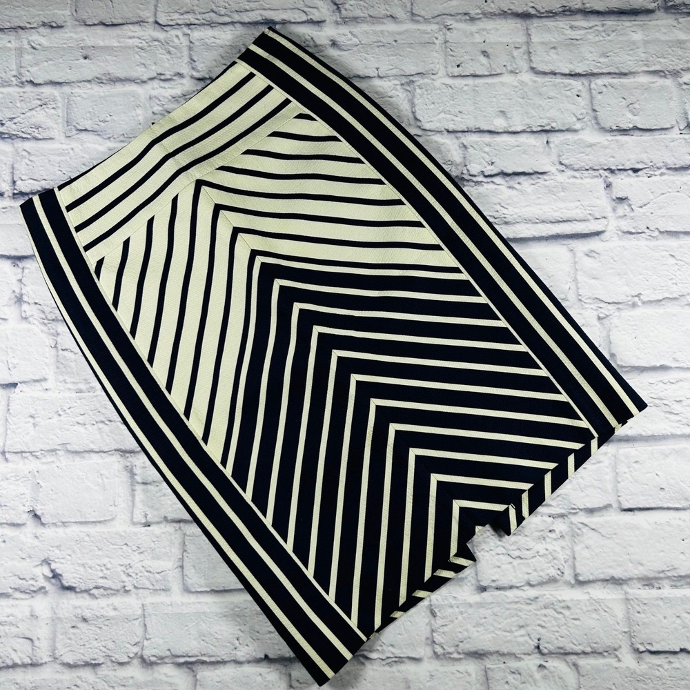 J.Crew Navy Blue White Striped Chevron Cotton Pencil Skirt Size XS Career Casual